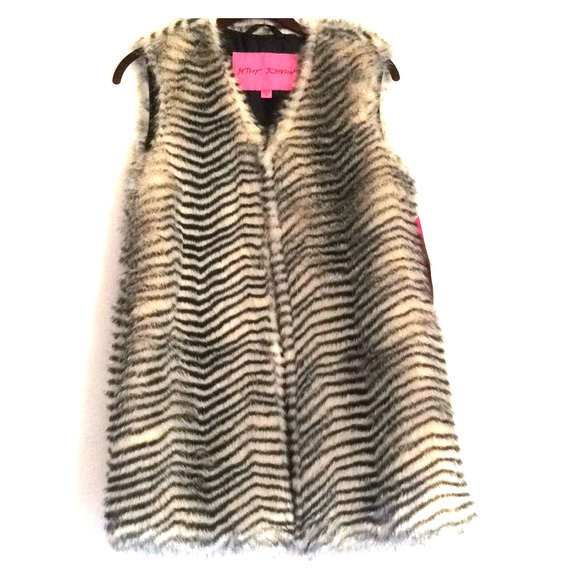 Betsey Johnson Jackets & Blazers - Betsey Johnson Trendy Faux Fur vest